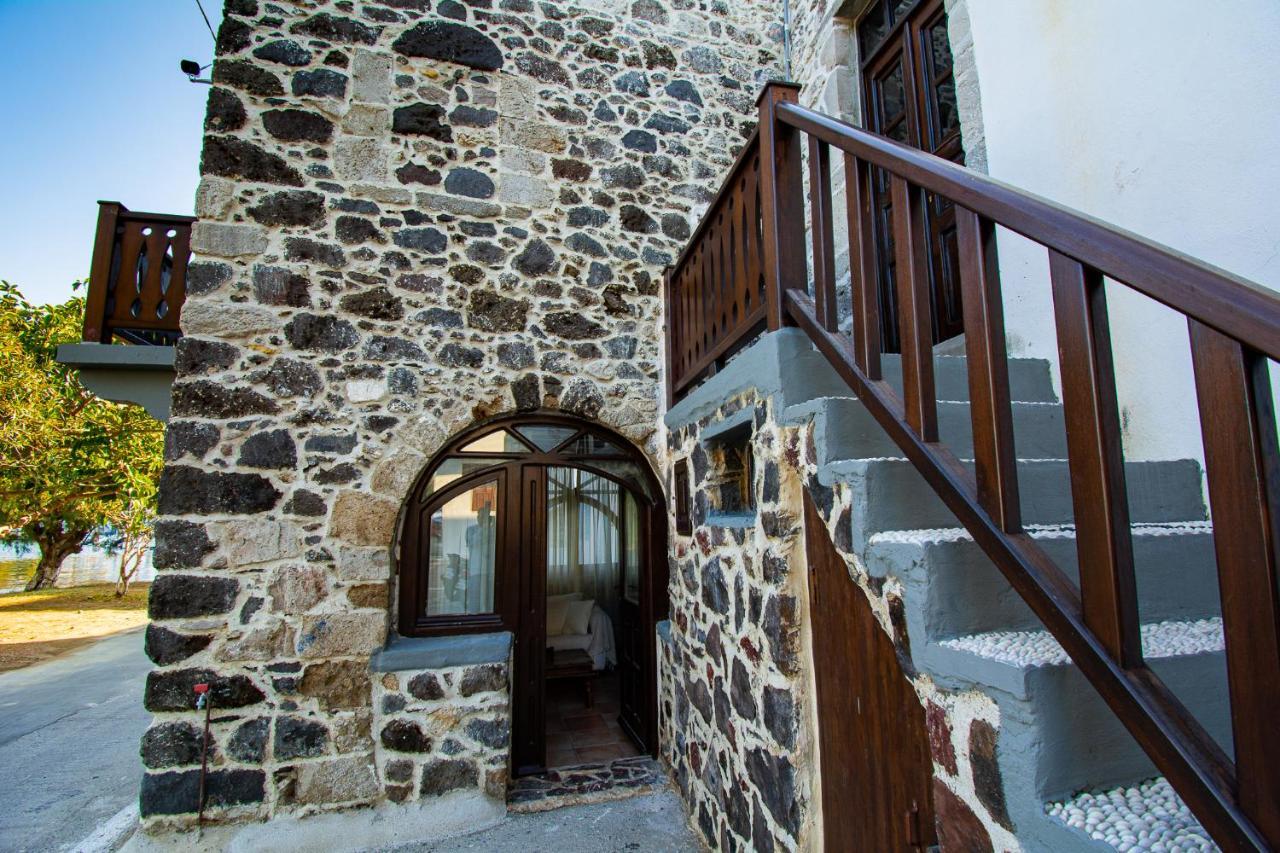Ferienwohnung Plousiadi΄S Stone House Skála Exterior foto