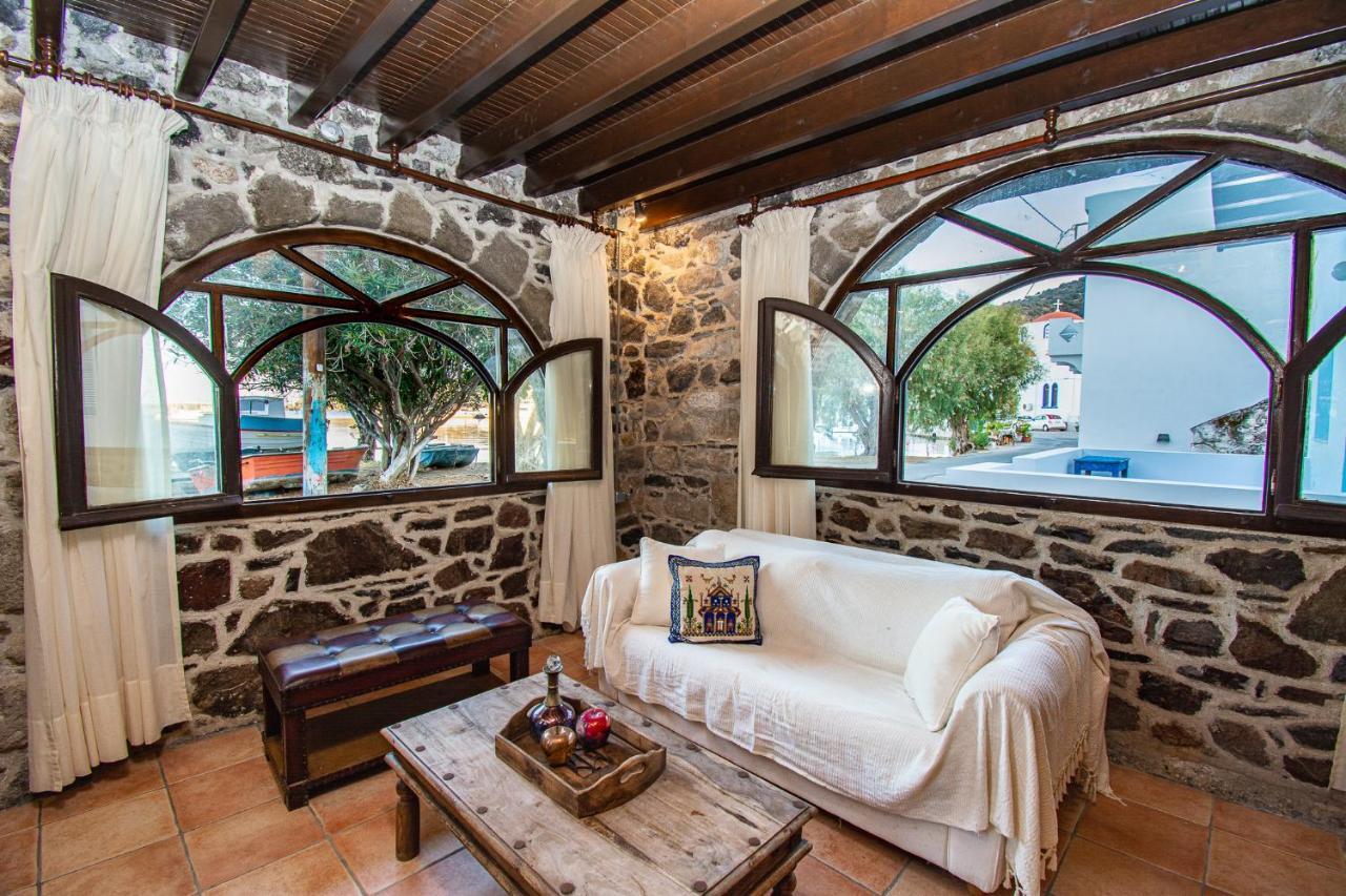 Ferienwohnung Plousiadi΄S Stone House Skála Exterior foto