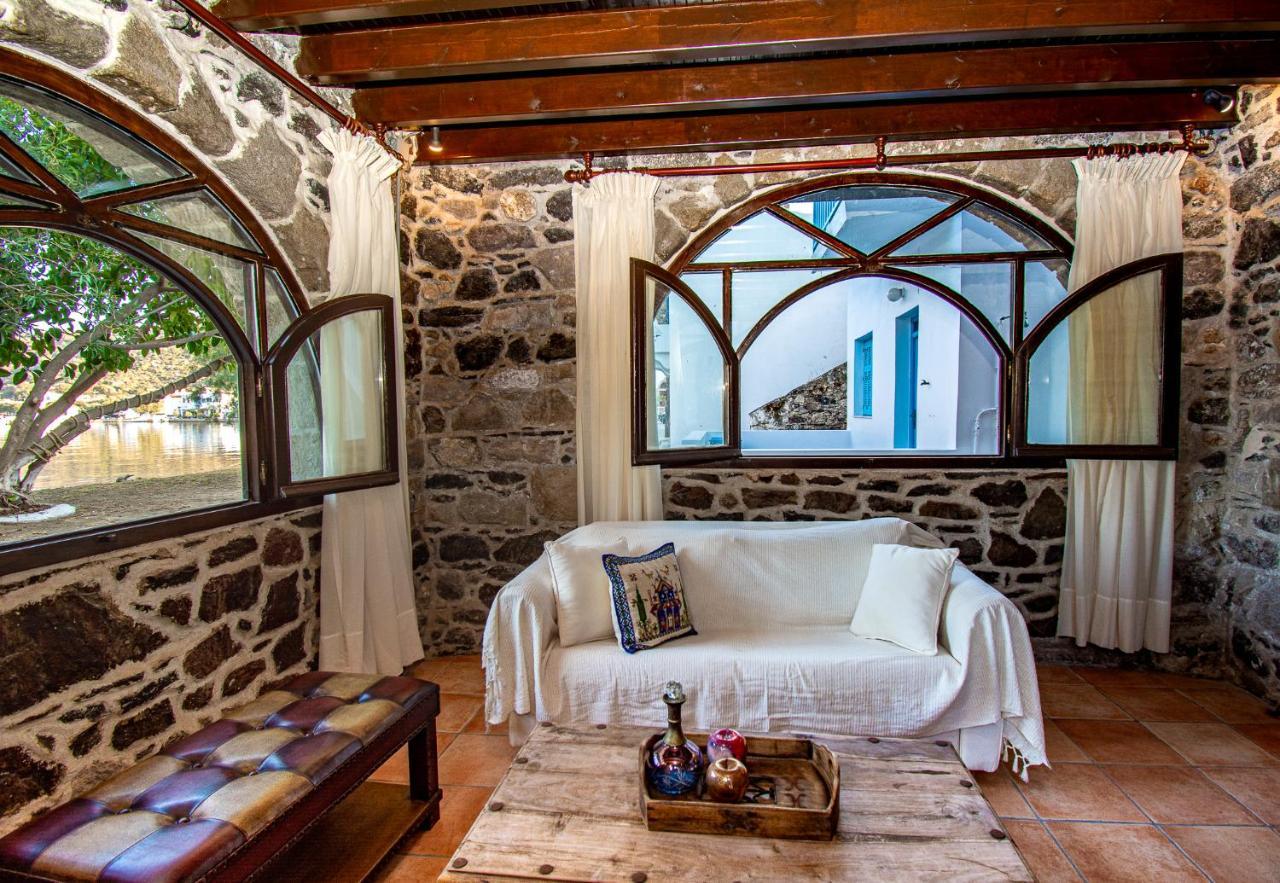 Ferienwohnung Plousiadi΄S Stone House Skála Exterior foto