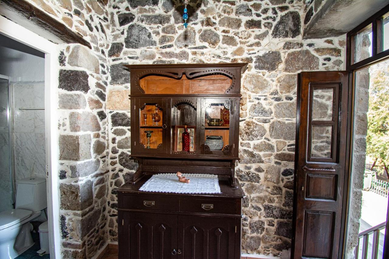 Ferienwohnung Plousiadi΄S Stone House Skála Exterior foto