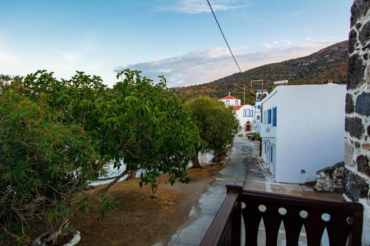 Ferienwohnung Plousiadi΄S Stone House Skála Exterior foto
