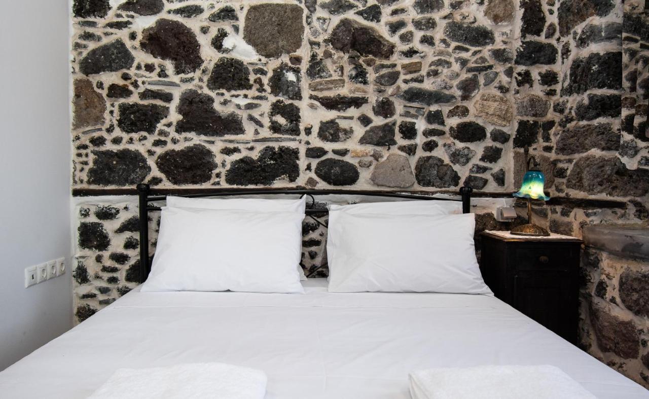 Ferienwohnung Plousiadi΄S Stone House Skála Exterior foto